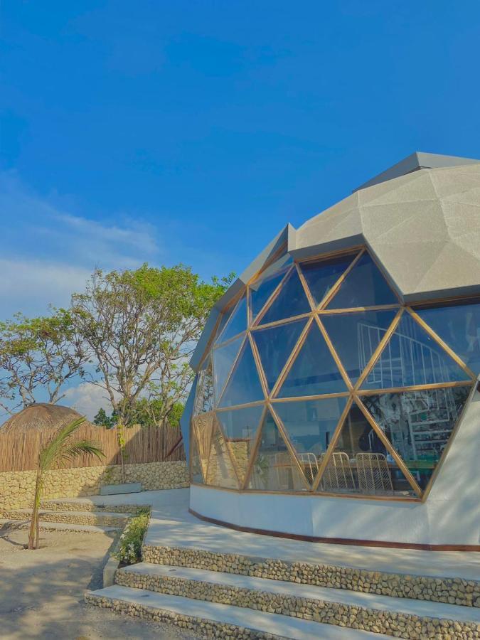 Casa De Playa Kommox Hotel