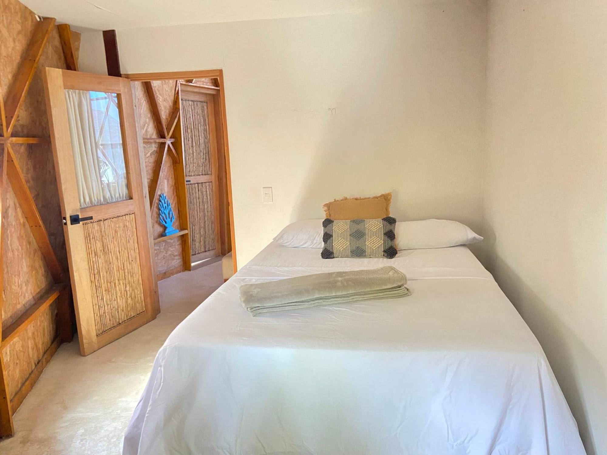 Hotel Casa De Playa Kommox