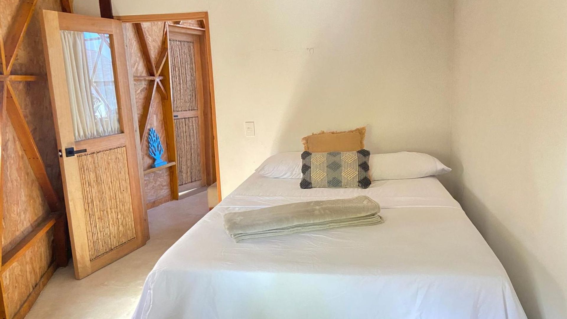 Hotel Casa De Playa Kommox